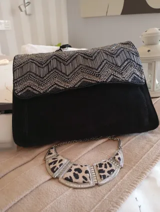 Bolso Piel Nobuck Bordado Abalorios Negro/Plata