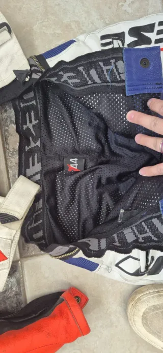 Mono de cuero Dainese sportbike