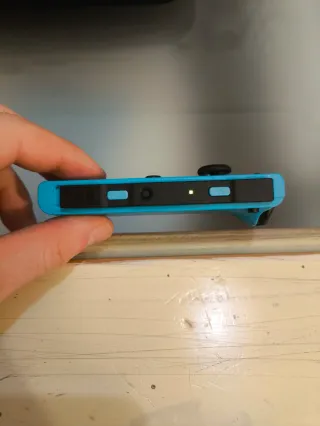 Joy-Con Izquierdo Azul Neón Nintendo Switch