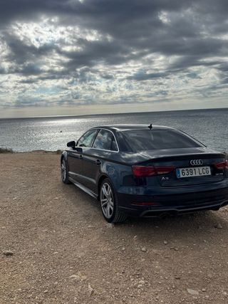 AUDI A3 S LINE BERLINA