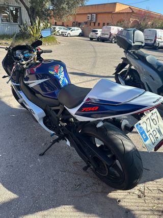 Suzuki GSX-R 750 no negociable