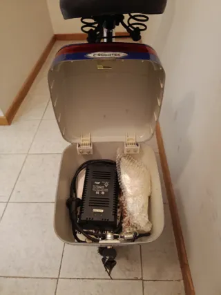 Patinete Eléctrico 24V Poco Usado