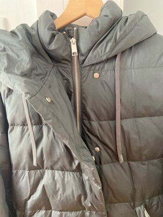 Abrigo plumífero Zara verde oscuro