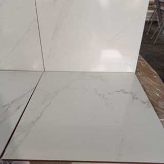 Lote 100m2 Pavimento Mármol Gris Brillo