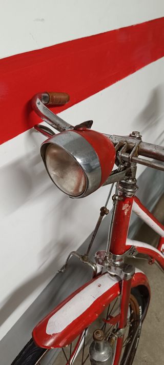 Bicicleta Paseo Roja Vintage