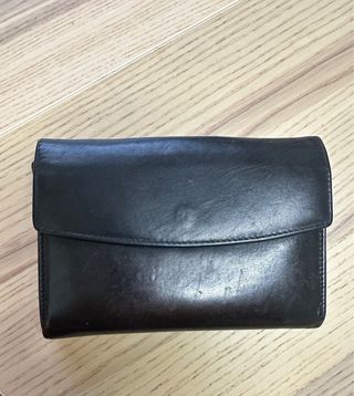 Monedero de piel negro