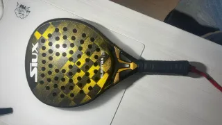 Pala de pádel Siux ST4 2025 Precio no negociable