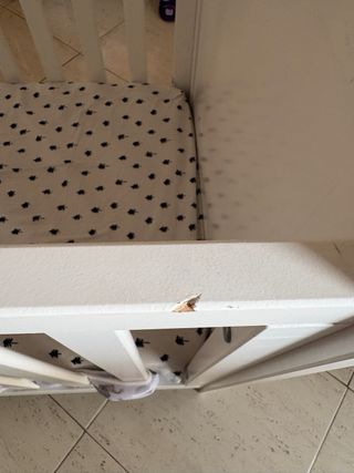 Cuna blanca para bebé