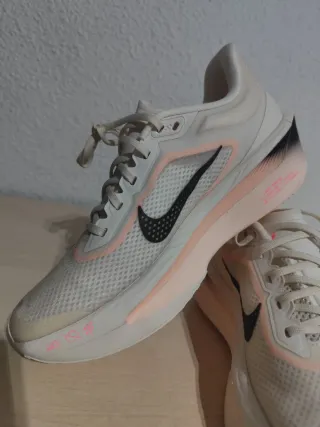 Nike Zoom Fly 6 Talla 40.5