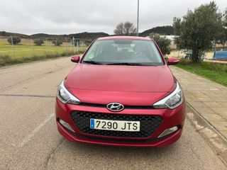 Hyundai i20 1.2 MPI (84cv) - Impecable, Libro