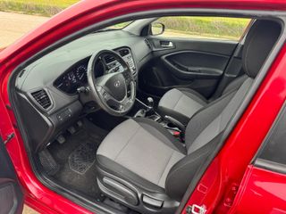 Hyundai i20 1.2 MPI (84cv) - Impecable, Libro