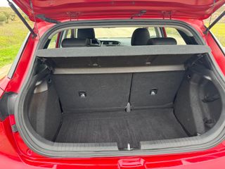 Hyundai i20 1.2 MPI (84cv) - Impecable, Libro