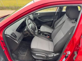 Hyundai i20 1.2 MPI (84cv) - Impecable, Libro