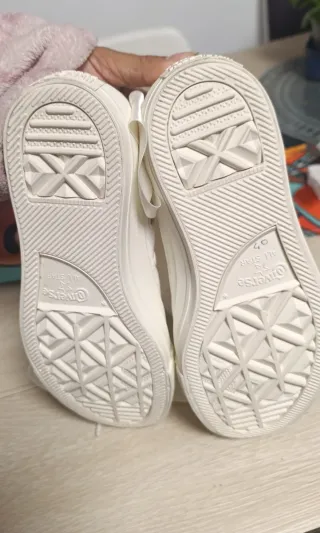 Zapatillas Converse Blancas con Lazos de Satén