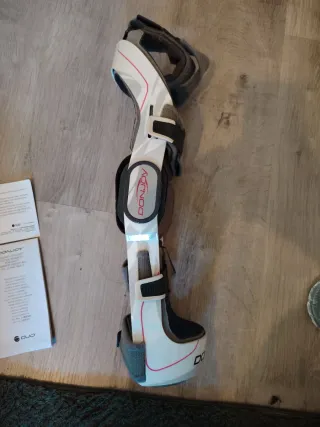 Rodillera DonJoy Articulada Derecha