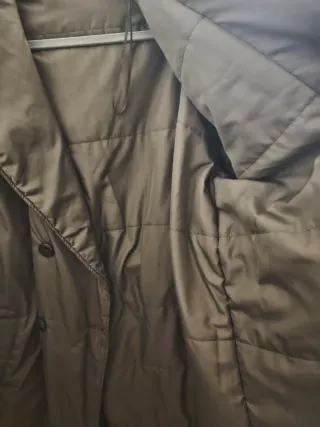 Abrigo largo Zara verde oliva