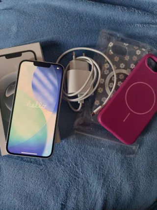 iPhone 16e + Accesorios