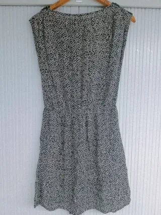 Vestido Pinky Talla M Negro con topos Blancos