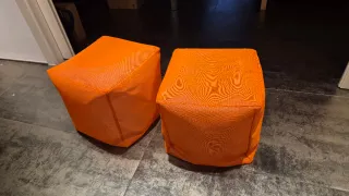 2 pouf/poggiapiedi arancione per interni ed esterni