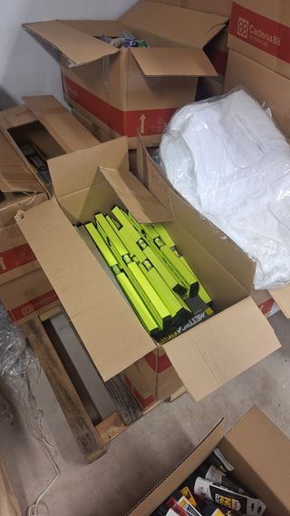 Materiales de ferreteria por cierre