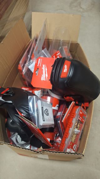 Materiales de ferreteria por cierre