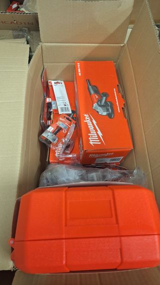 Materiales de ferreteria por cierre