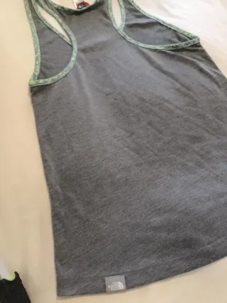 Camiseta The North Face nueva