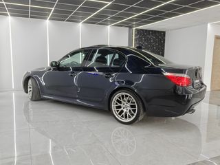 BMW Serie 5 525d Pack ///M !