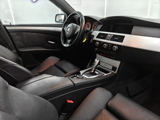 BMW Serie 5 525d Pack ///M !