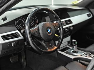 BMW Serie 5 525d Pack ///M !