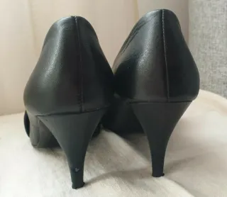 Décolleté Zara Collection con fiocco