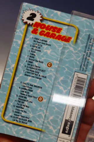 2 Casetes El Monstruo del Verano