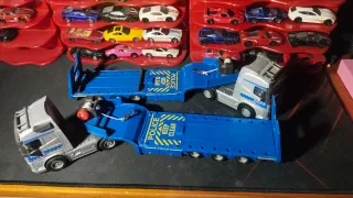 Camión Volvo Policía