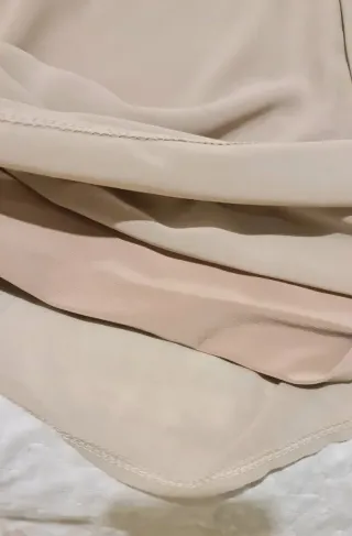 Blusa elegante bianca e rosa