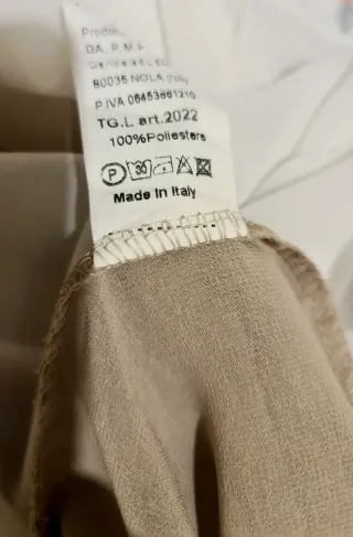 Blusa elegante bianca e rosa