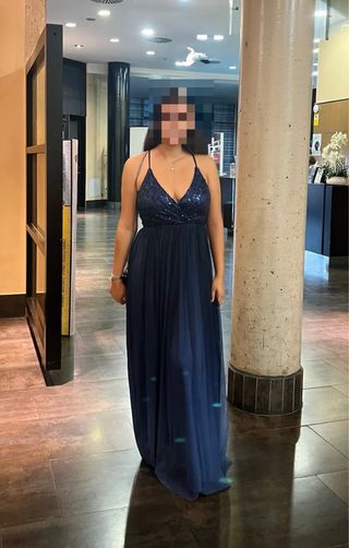 Vestido largo azul con lentejuelas