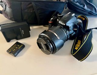 Cámara Nikon D3200 + Tamron 18-270mm