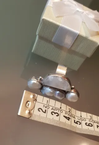 Anillo perlas barrocas y piedra de luna