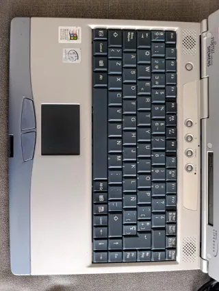 Portátil Fujitsu Siemens LIFEBOOK
