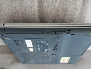 Portátil Fujitsu Siemens LIFEBOOK