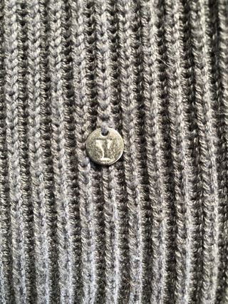 Jersey de punto. Yerse hombre gris