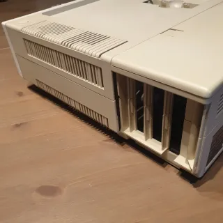 Amstrad PC1512 DD + Tastiera - Da testare - A3