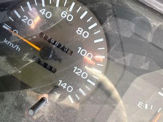 Nissan Cabstar Camión