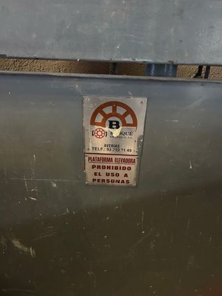 Elevador montacargas industrial