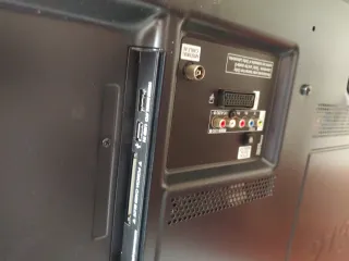 Televisor LG Negro con Mando