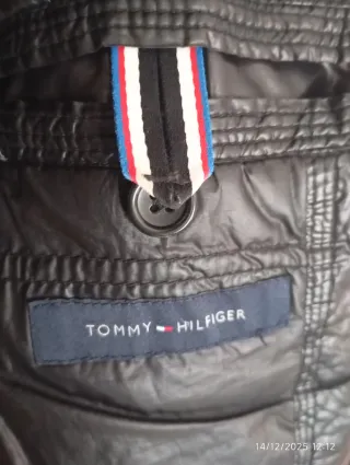 Chaqueta Tommy Hilfiger impermeable
