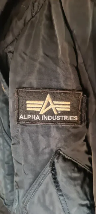 Chaqueta Alpha Industries Negra