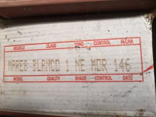 Azulejos / Rajoles blanques / baldosas /rajolas