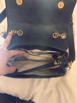 Bolso Guess bandolera negro