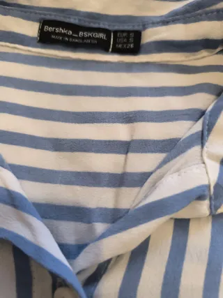 Camisa de raso nueva